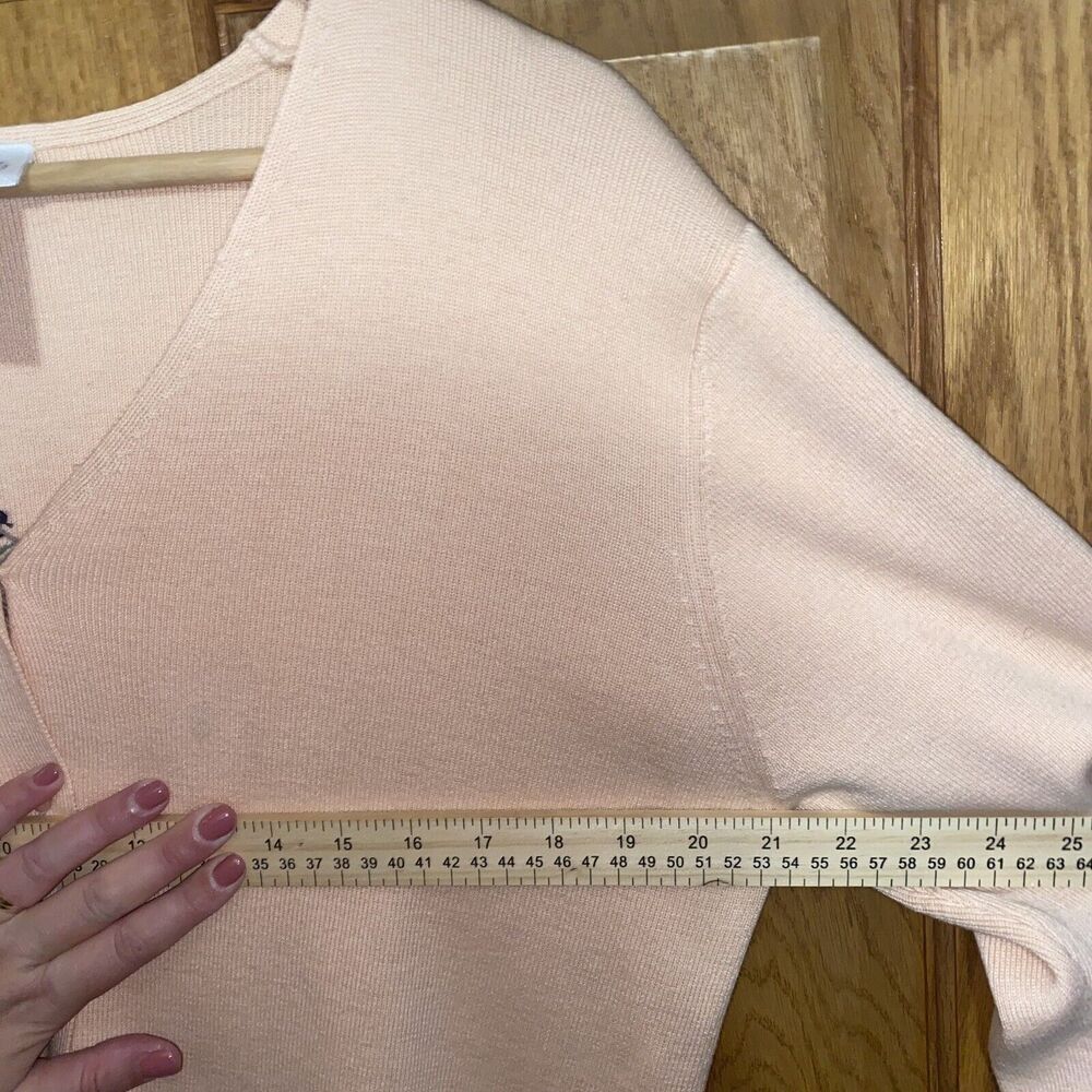 Vintage Koret Womens Cardigan Size Medium Pink Embroidered Floral Grandma V-Neck - Picture 5 of 10